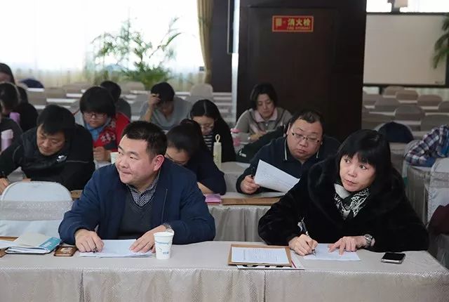 加强班级建设 提升核心素养——北京市劲松职业高中进行班主任创新管理模式研讨活动
