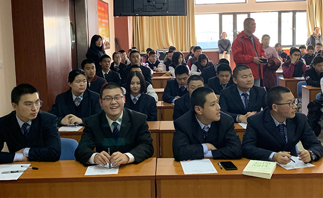 北京市劲松职业高中举行学生双创能力培训